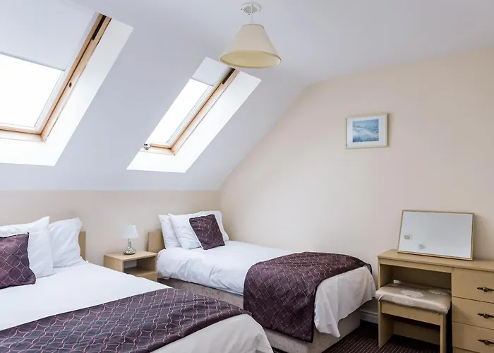 Marine View -3 Bedroom Townhouse *